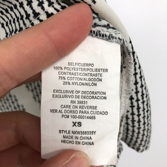 Rewind Creme chevron print peasant blouse with  neon pink pops of color XS - Picture 10 of 15